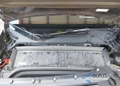 2024 Tesla Model Y Long Range Dual Motor All-Wheel Drive/Rwd из США, поврежденный, VIN 7SAYGDED6RF054342